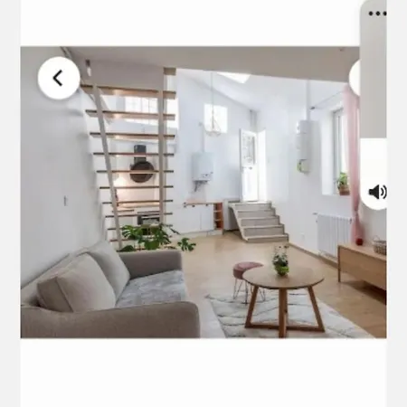 Apartment Montmartre 18